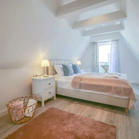 Marinus Old Town Apartment *